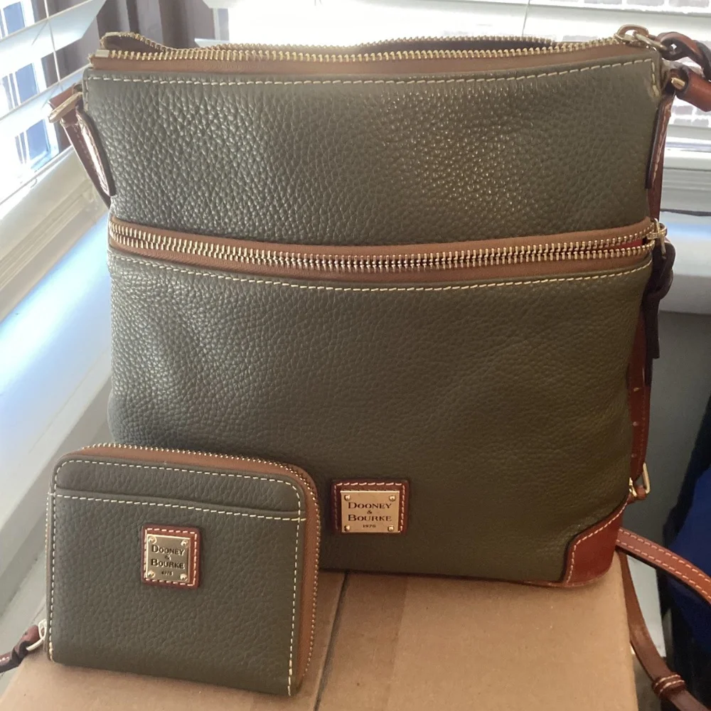 Dooney and Bourke Pebble Grain Crossbody, Olive (& matching wallet) - Picture 7 of 7
